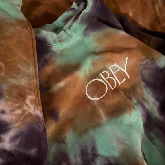 BUNDLE OBEY SWEATSHIRTS - Picture 2 of 3